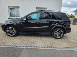 Schwarz Gebraucht 2007 Mercedes ML63 AMG AMG SUV | 17.000 € (Superpreis)