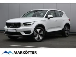 Weiss Gebraucht 2020 Volvo XC40 Inscription SUV | 29.495 € (Fairer Preis)