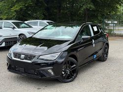 Schwarz Neu 2025 Seat Ibiza Black Edition Limousine | 29.590 € (Teuer)