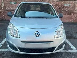 Silber Gebraucht 2009 Renault Twingo Authentique Kleinwagen | 1.900 € (Guter Preis)