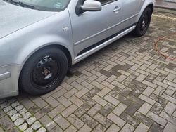 Silber Gebraucht 2003 VW Golf Limousine | 2.400 € (Guter Preis)