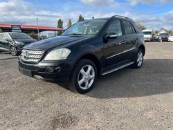 Schwarz Gebraucht 2008 Mercedes ML320 SUV | 6.890 € (Superpreis)