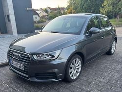 Grau Gebraucht 2016 Audi A1 Sportback Kleinwagen | 9.700 € (Fairer Preis)
