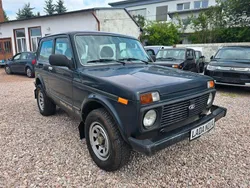 Grün Gebraucht 2013 Lada niva SUV | 5.300 € (Superpreis)