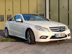 Weiß Gebraucht 2011 Mercedes E350 Sport Coupé | 17.000 € (Etwas zu teuer)