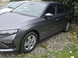 Graphitegrau metallic (5x) Neu 2025 Skoda Scala Kleinwagen | 20.780 € (Fairer Preis)