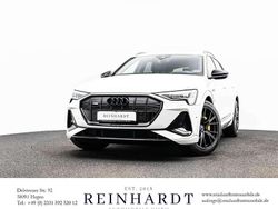 Gletscherweiß metallic Gebraucht 2022 Audi e-tron Black Edition SUV | 41.190 € (Fairer Preis)