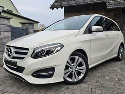 Weiß Gebraucht 2015 Mercedes B180 Van / Kleinbus | 11.190 € (Guter Preis)