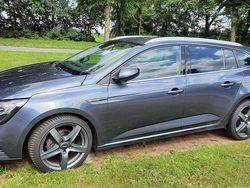 Grau Gebraucht 2016 Renault Mégane GrandTour Intens Kombi | 7.000 € (Teuer)