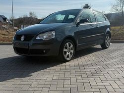 Grau Gebraucht 2007 VW Polo Kleinwagen | 2.000 € (Etwas zu teuer)