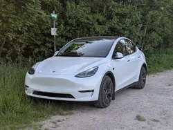 Weiß Gebraucht 2024 Tesla Model Y Long Range SUV | 42.000 € (Fairer Preis)