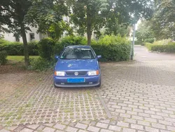 Blau Gebraucht 1998 VW Polo Limousine | 500 € (Superpreis)