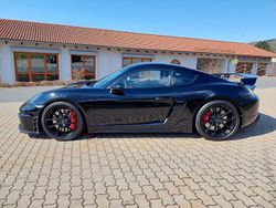 Schwarz Gebraucht 2020 Porsche 718 Cayman GT4 Coupé | 119.718 €