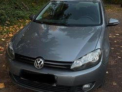 Grau Gebraucht 2010 VW Golf VI Trendline Kleinwagen | 6.200 € (Fairer Preis)