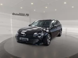 Schwarz (grenadilschwarz) Gebraucht 2024 VW Passat Business Kombi | 34.250 € (Superpreis)