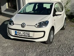 Weiß Gebraucht 2014 VW up! Move Kleinwagen | 5.400 € (Teuer)