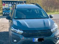 Grau Gebraucht 2023 Dacia Jogger Van / Kleinbus | 25.000 € (Etwas zu teuer)