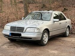 Silber Gebraucht 1997 Mercedes C180 Elegance Limousine | 1.750 € (Superpreis)