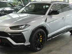 Silber Gebraucht 2023 Lamborghini Urus SUV | 239.991 € (Superpreis)
