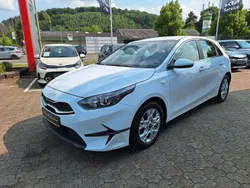 Weiß Gebraucht 2024 Kia Ceed Limousine | 22.790 € (Superpreis)