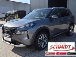 Grau Neu 2024 Nissan X-Trail Tekna SUV | 45.490 €