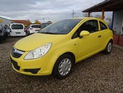 Gelb Gebraucht 2009 Opel Corsa Selection Limousine | 1.300 € (Guter Preis)