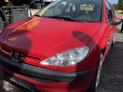 Rot Gebraucht 2007 Peugeot 206 Tendance Limousine | 999 € (Fairer Preis)
