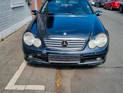 Andere außenfarben Gebraucht 2001 Mercedes C180 | 1.650 € (Guter Preis)