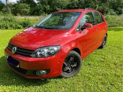 Rot Gebraucht 2009 VW Golf Plus Cross Van / Kleinbus | 6.500 € (Teuer)