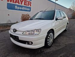 Weiß Gebraucht 2000 Peugeot 306 Style Kombi | 1.850 €