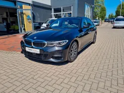 Schwarz Gebraucht 2021 BMW 320 M Sport Limousine | 34.990 € (Etwas zu teuer)