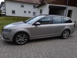 Grau Gebraucht 2018 Skoda Octavia Style Kombi | 17.000 € (Fairer Preis)