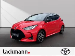 Rot Gebraucht 2021 Toyota Yaris Hybrid Edition Limousine | 19.390 € (Fairer Preis)