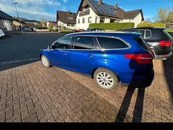 Blau Gebraucht 2016 Ford Focus Titanium Kombi | 6.990 € (Guter Preis)