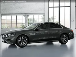 Grau Gebraucht 2024 Mercedes E220 Avantgarde Limousine | 55.980 € (Etwas zu teuer)
