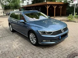 Blau Gebraucht 2017 VW Passat Highline Kombi | 18.000 € (Fairer Preis)