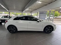 Polarweiss Gebraucht 2023 Mercedes A180 Advanced Limousine | 28.999 € (Fairer Preis)