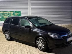 Schwarz Gebraucht 2006 Opel Astra Kombi | 1.550 € (Guter Preis)
