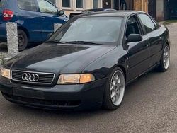 Schwarz Gebraucht 1996 Audi A4 S-Line Limousine | 1.000 € (Superpreis)