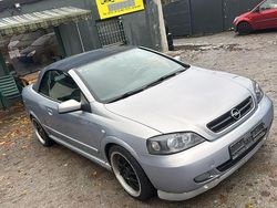 Grau Gebraucht 2002 Opel Astra Cabriolet Cabrio | 990 € (Guter Preis)