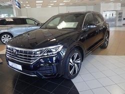 Moonlightblueperleffekt (metallic) Gebraucht 2022 VW Touareg R-line SUV | 49.900 € (Superpreis)
