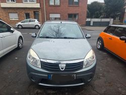 Blau Gebraucht 2009 Dacia Sandero Limousine | 1.950 € (Fairer Preis)
