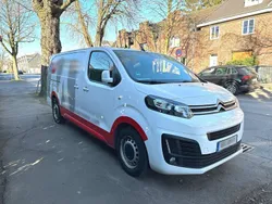 Weiß Gebraucht 2019 Citroën Jumpy Business Class Van / Kleinbus | 17.600 € (Guter Preis)