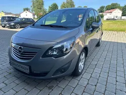 Braun Gebraucht 2010 Opel Meriva Innovation Van / Kleinbus | 3.999 € (Guter Preis)