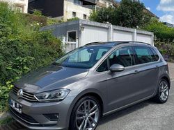 Grau Gebraucht 2015 VW Golf Sportsvan Highline Van / Kleinbus | 10.500 € (Etwas zu teuer)