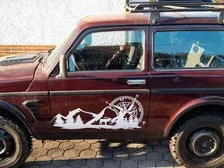 Rot Gebraucht 2010 Lada niva SUV | 6.500 € (Fairer Preis)