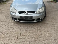 Silber Gebraucht 2006 VW Golf V Edition Limousine | 840 € (Superpreis)