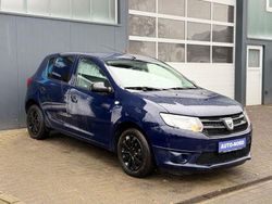 Blau Gebraucht 2013 Dacia Sandero Essentiel Limousine | 3.990 € (Etwas zu teuer)