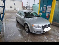 Silber Gebraucht 2006 Audi A4 Kombi | 4.000 € (Fairer Preis)
