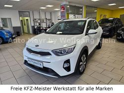 Weiß Gebraucht 2020 Kia Stonic Vision SUV | 14.680 € (Etwas zu teuer)